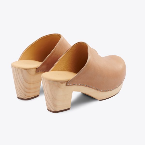 All-Day Heeled Clog Almond - Image 3