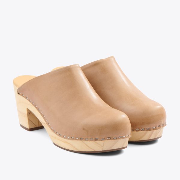 All-Day Heeled Clog Almond - Image 4