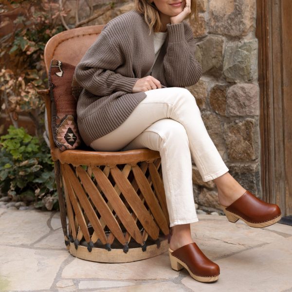 All-Day Heeled Clog Brandy - Image 3