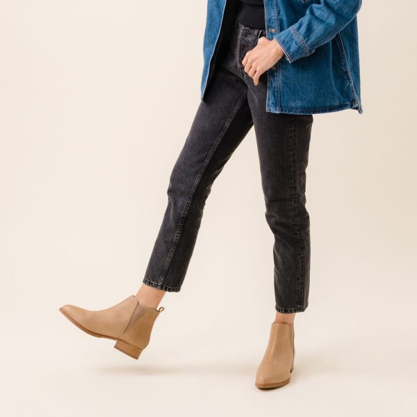 Eva Everyday Chelsea Boot Almond - Image 10