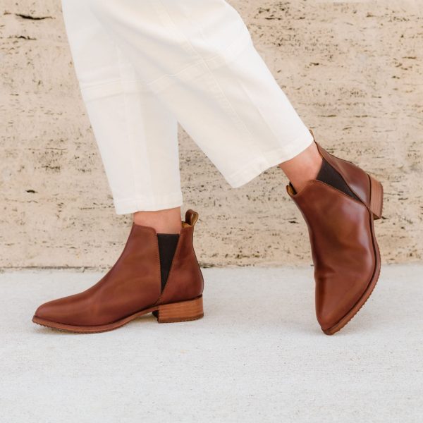 Eva Everyday Chelsea Boot Auburn - Image 9