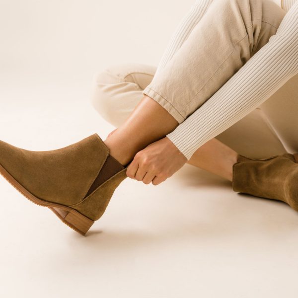 Eva Everyday Chelsea Boot Taupe Suede - Image 11