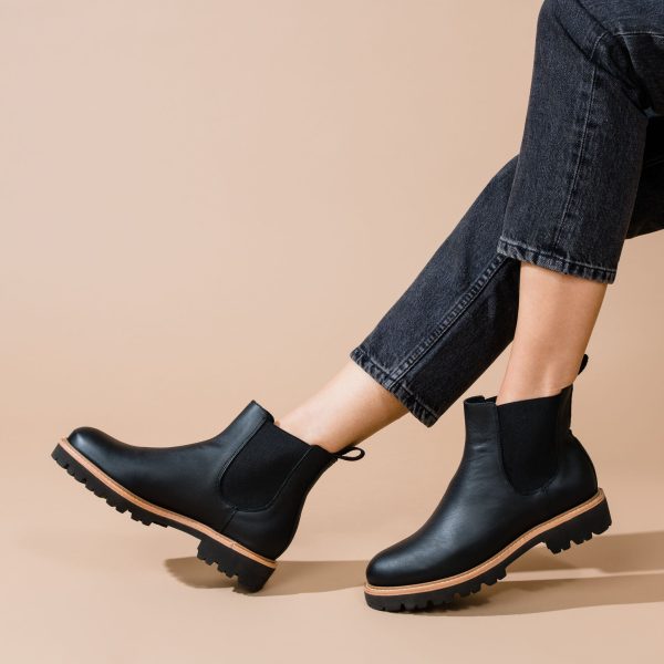 Go-To Lug Chelsea Boot 2.0 Black - Image 2