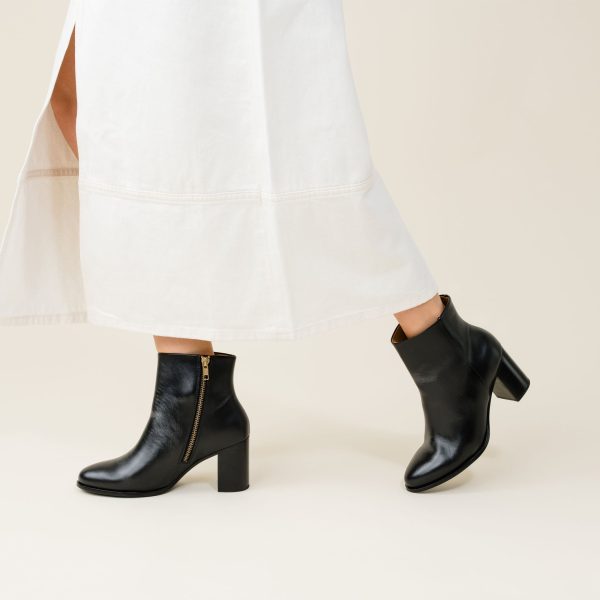 Lia Heeled Bootie Black - Image 13